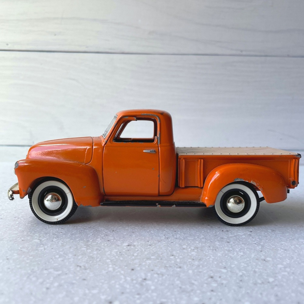 Liberty Classics 7319 1952 Chevy Pickup Truck Orange 1 of 2500 Die-Cast 1/25 - Picture 2 of 11